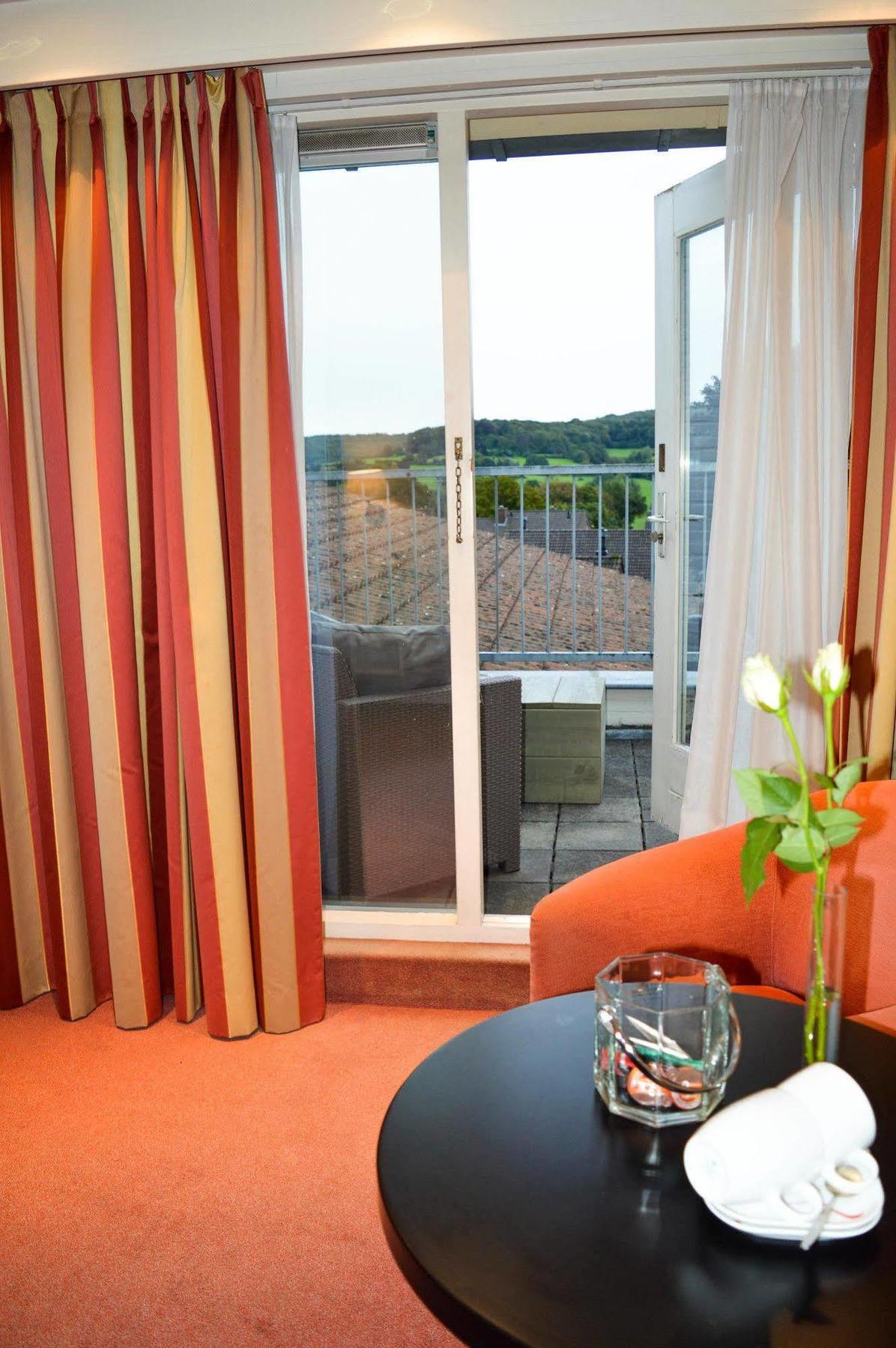 Js Hotel אפן מראה חיצוני תמונה